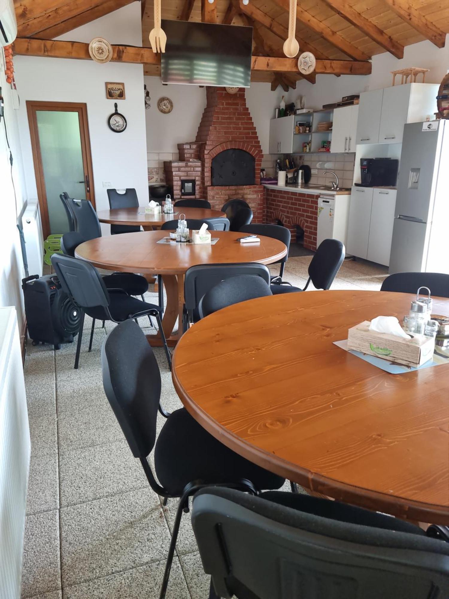 Apartamento La Maria si Ioana Curtea de Argeş Exterior foto