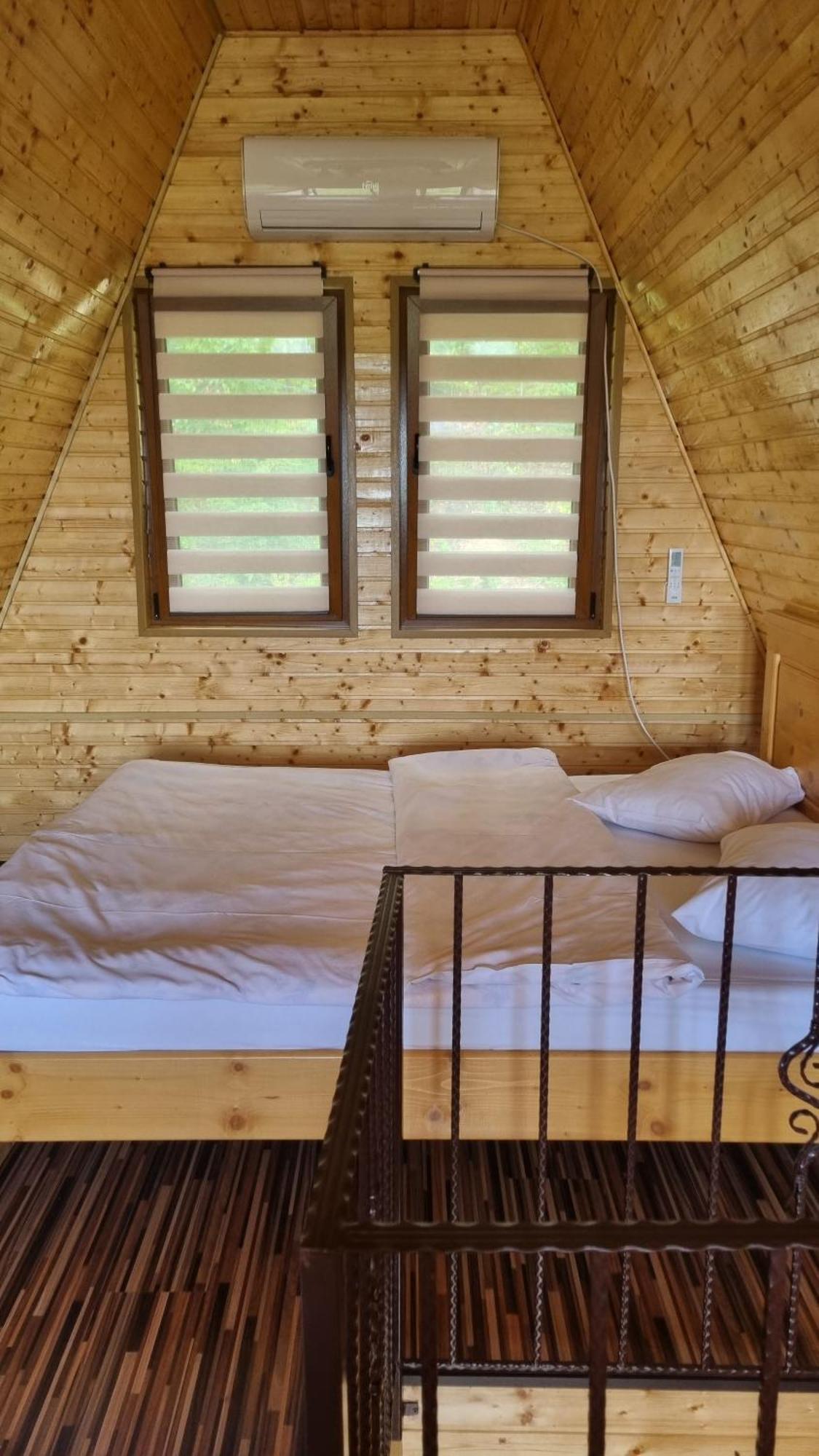 Apartamento La Maria si Ioana Curtea de Argeş Exterior foto