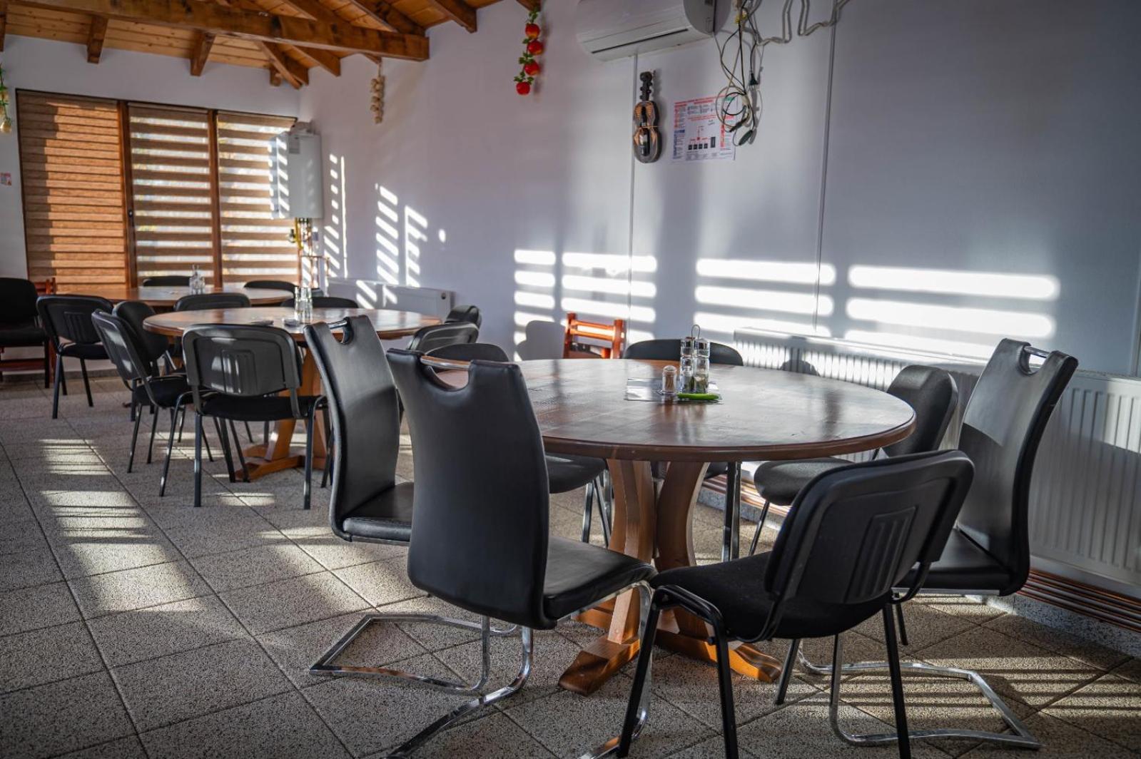 Apartamento La Maria si Ioana Curtea de Argeş Exterior foto